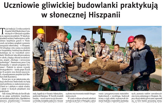 uczniowie na budowie