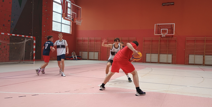 rozgrywka koszykówki 3x3